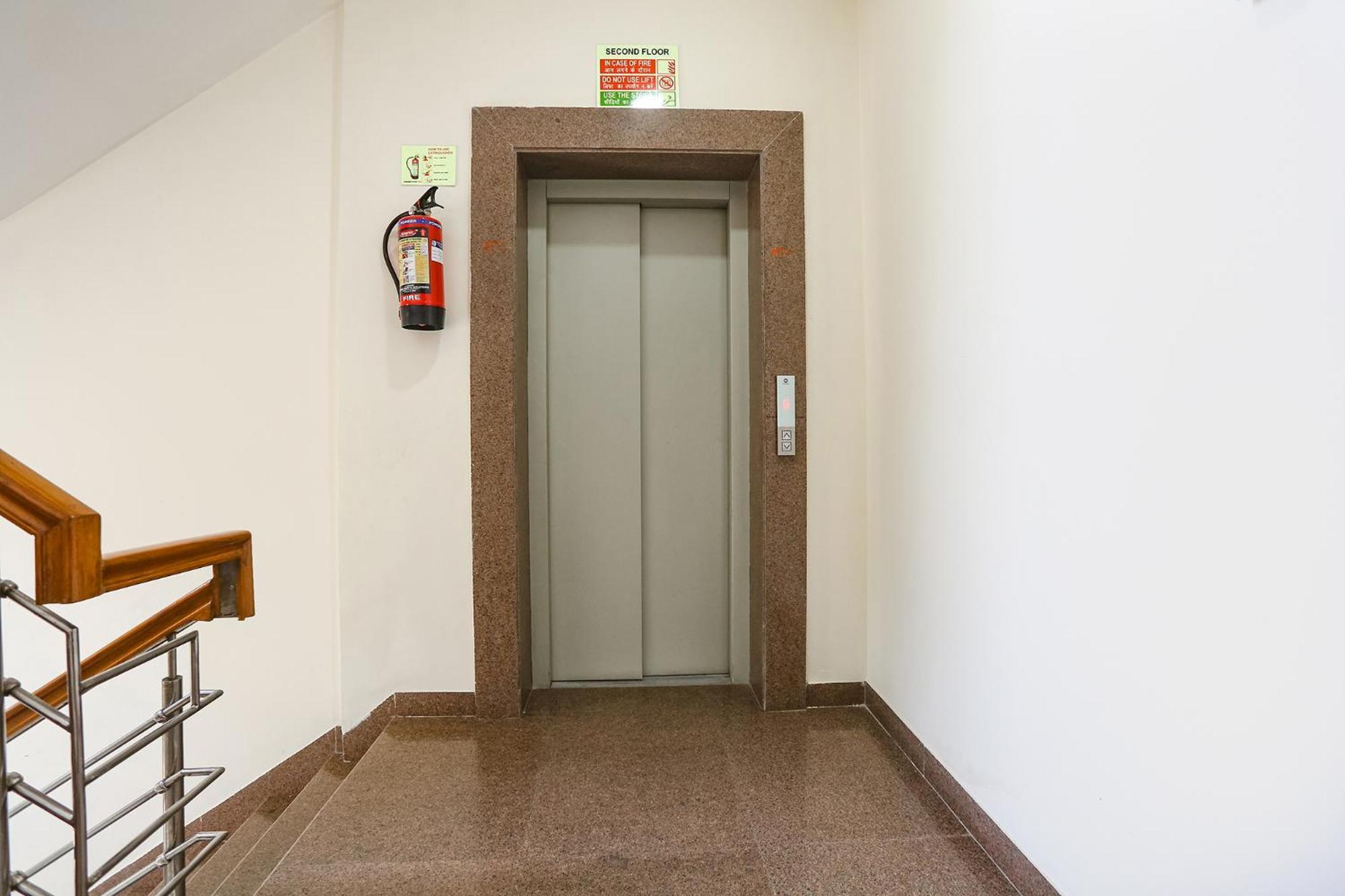 Fabhotel New Journey Hospitality Gurgáon Kültér fotó